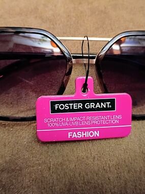 Foster Grant Brown Frame Sunglasses with Gradient Smoke Lenses